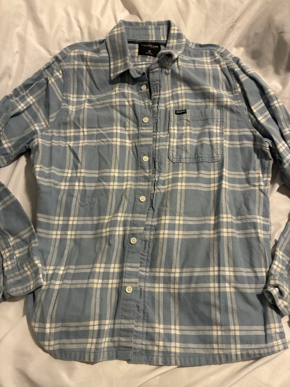 Hollister Men's XL Long-Sleeve Button Down Light Blue & White Plaid Flannel